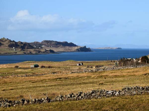 Amber'S Cottage Staffin Exterior photo